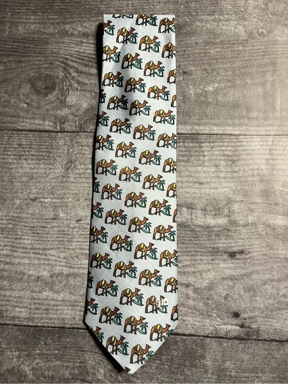 White Camel Print Men's Tie - Classic Novelty Pattern